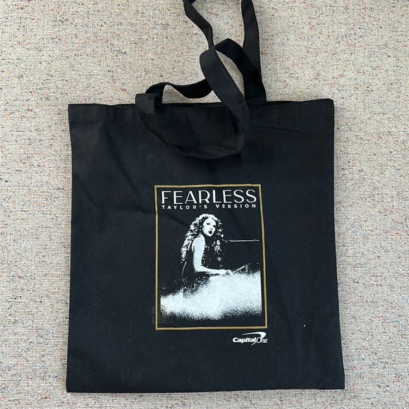 Taylor Swift Fearless (TV) tote bag - Picture 1 of 3
